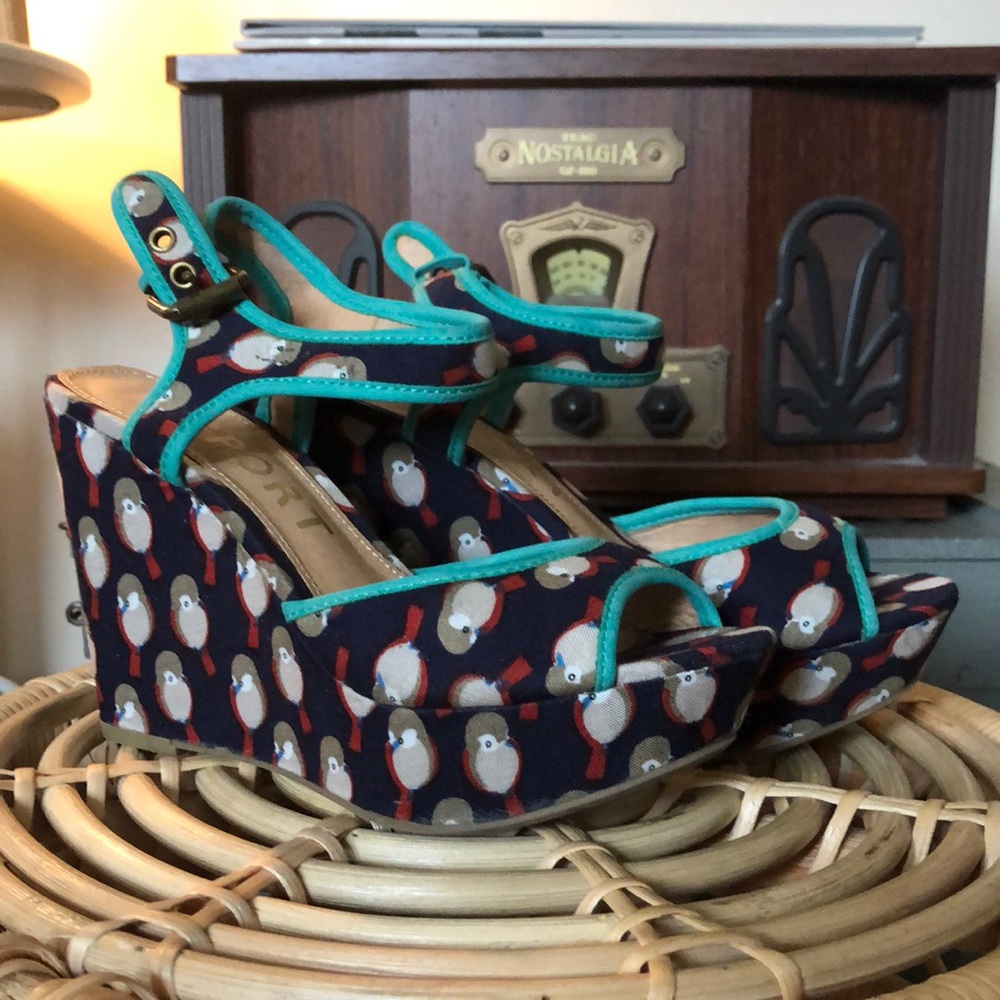 Patterned wedges